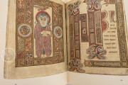 Irish Gospels of St. Gall, St. Gall, Stiftsbibliothek St. Gallen, Cod. Sang. 51 − Photo 10