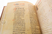 Book of Testaments, Oviedo
Spain, Archivo de la Santa Iglesia Catedral − Photo 12