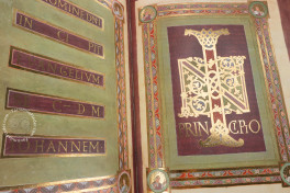 Goldene Evangelienbuch von Echternach (Cork Lining Edition), Nuremberg, Germanisches Nationalmuseum, MS 156142, Facsimile Edition by Mueller & Schindler (Cork Lining Edition)